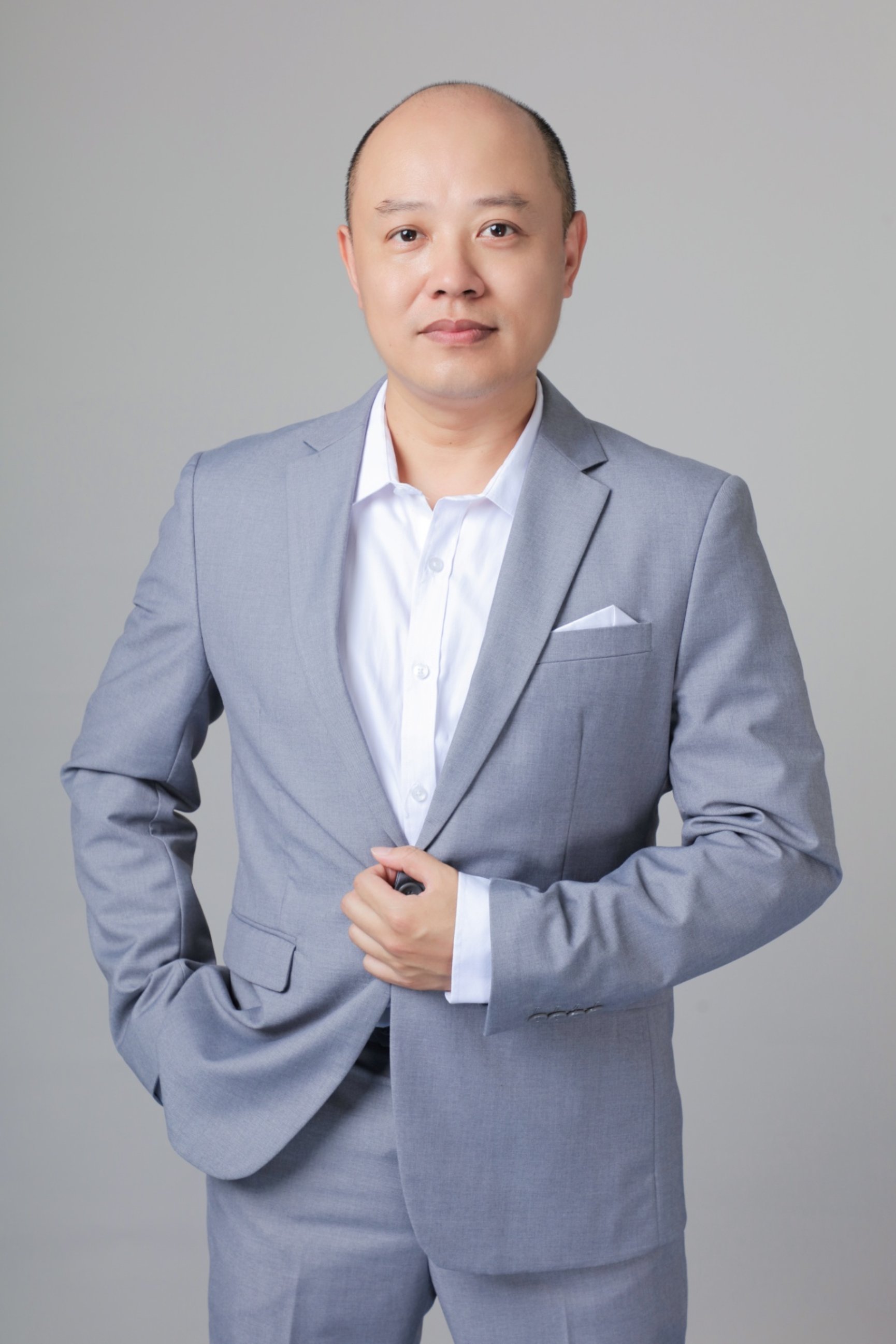 C:\Users\Lenovo\Desktop\老师照片\陈伟杰\1Z8A3946.jpg C:\Users\Lenovo\Desktop\老师照片\陈伟杰\1Z8A3946.jpg