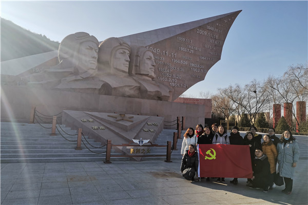 9a52dd1f4d4c4c4c9598e5a4035c4948.jpg 222.jpg