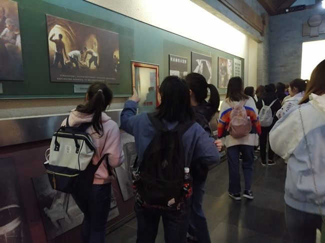 3ef6dd4957f04f25aa512f054e4ce5b8.jpg 3ef6dd4957f04f25aa512f054e4ce5b8.jpg