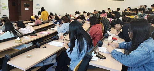 9991adf876c24d6087a2c819c28d73a3.jpg 知识竞答_副本.jpg