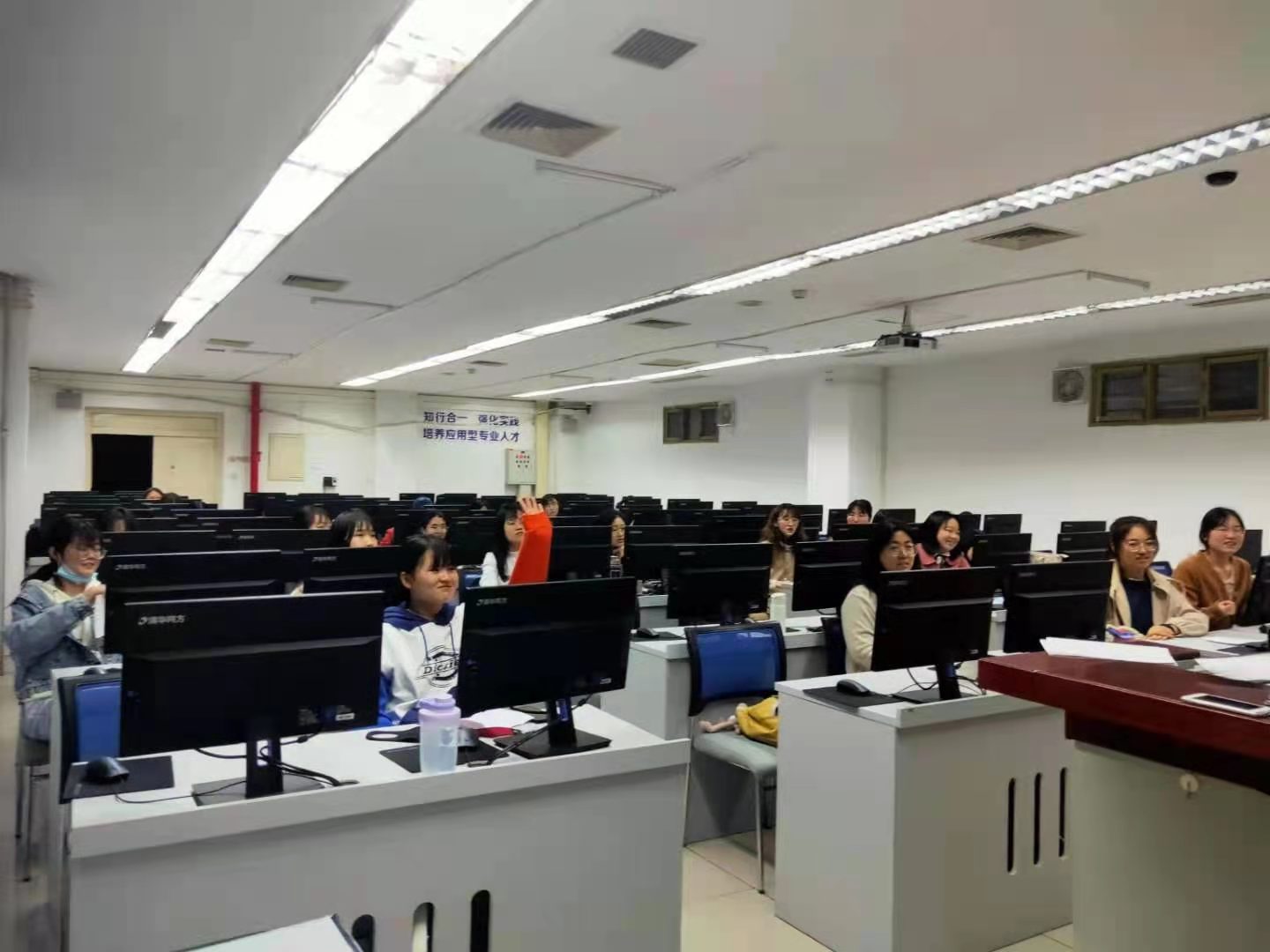 21ecd917e00a4d59a4bd7608ccc2dd56.jpg 21ecd917e00a4d59a4bd7608ccc2dd56.jpg