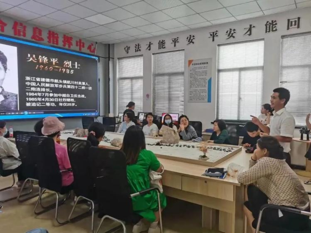 ed48390a29c079e44d5600d511660ab8 ed48390a29c079e44d5600d511660ab8