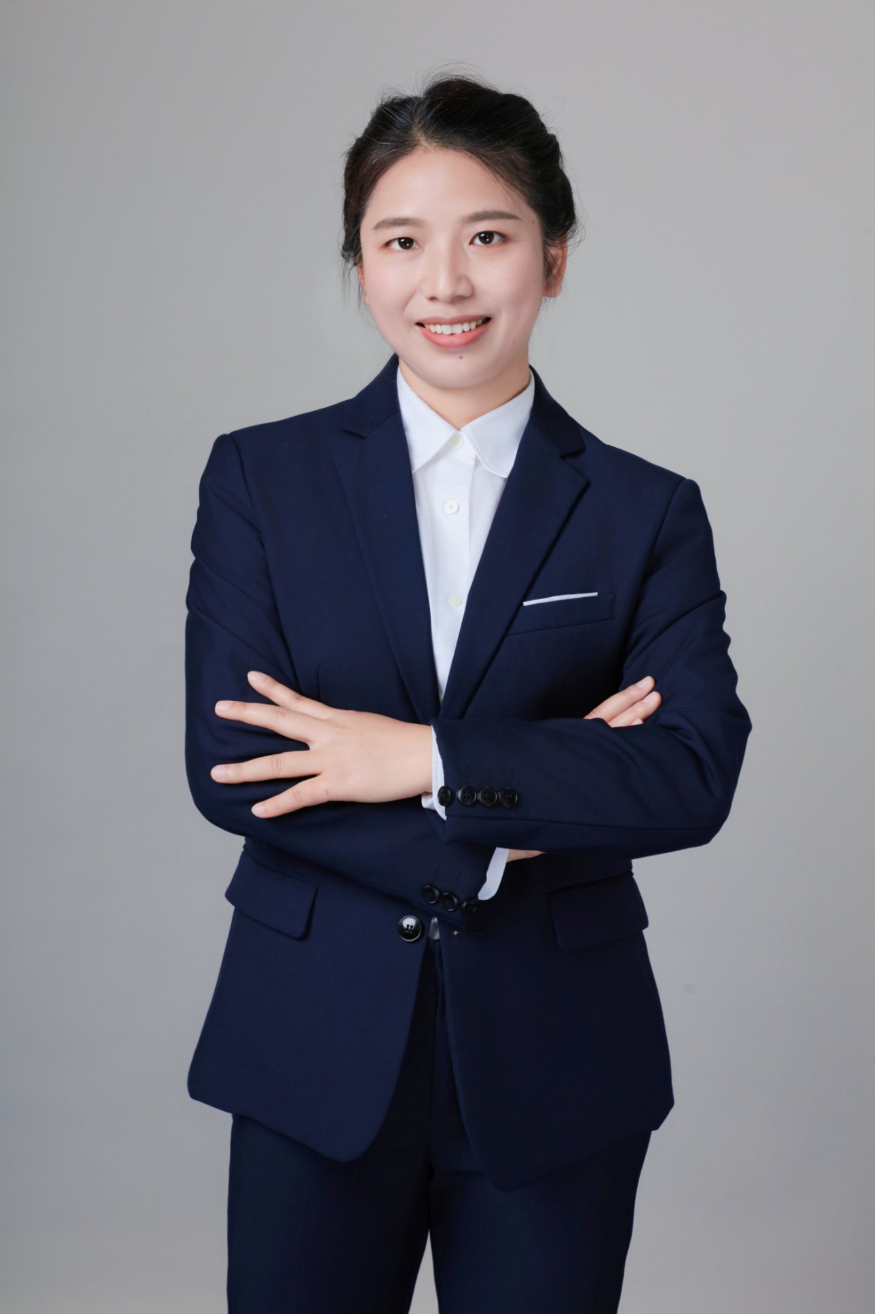 C:\Users\Lenovo\Desktop\老师照片\何芸\1Z8A4018.jpg C:\Users\Lenovo\Desktop\老师照片\何芸\1Z8A4018.jpg