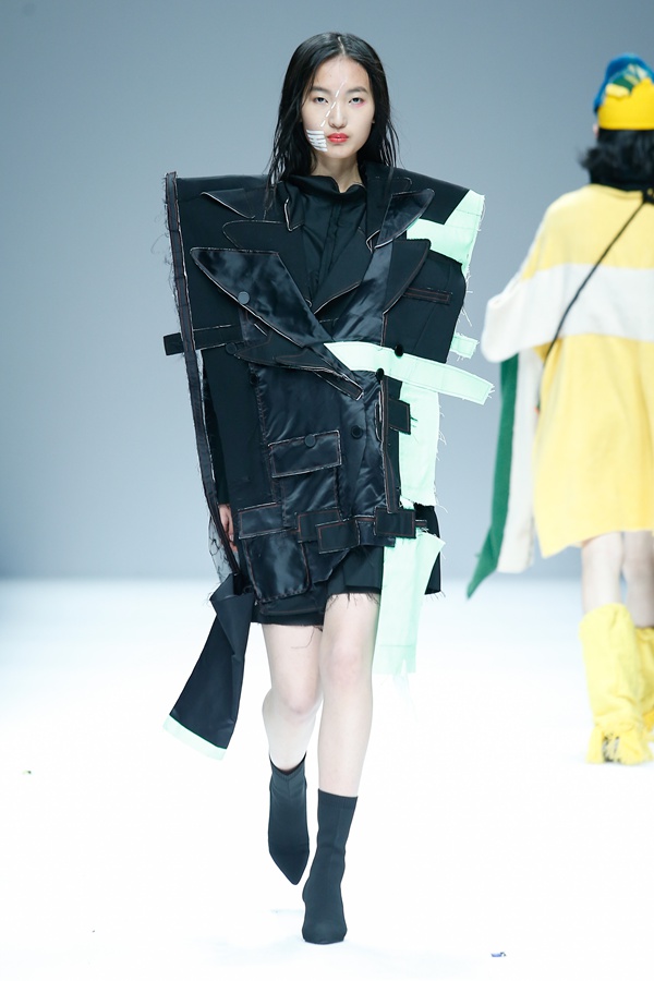 8ca05395ead8448b82232796fb0de85b.jpg 16.jpg